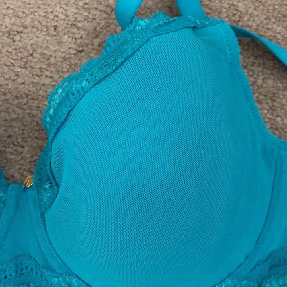 Natori underwire bra, molded cups 34DD - Picture 4 of 5